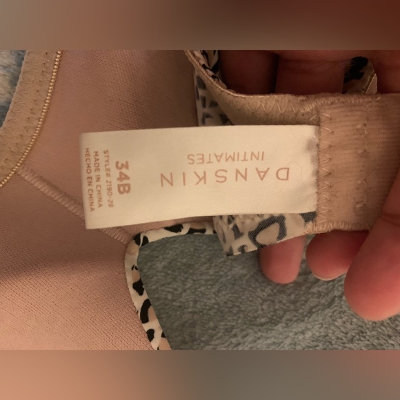 34B bra, leopard print - Picture 2 of 3